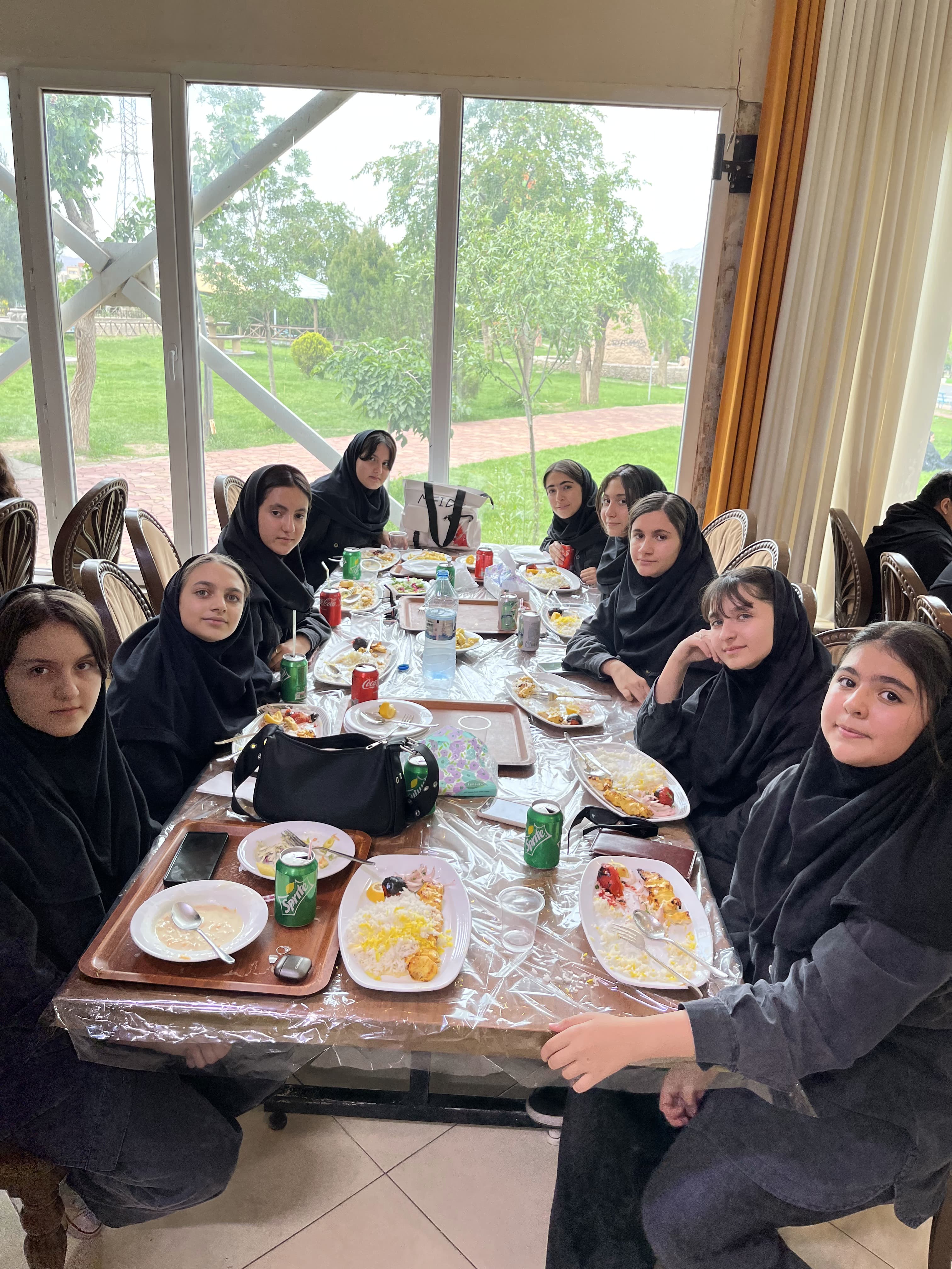 دبیرستان متوسطه دوره اول و دوم دخترانه نیک اندیش
